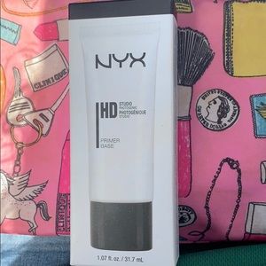 NYX HD Studio Photogenic Primer Base